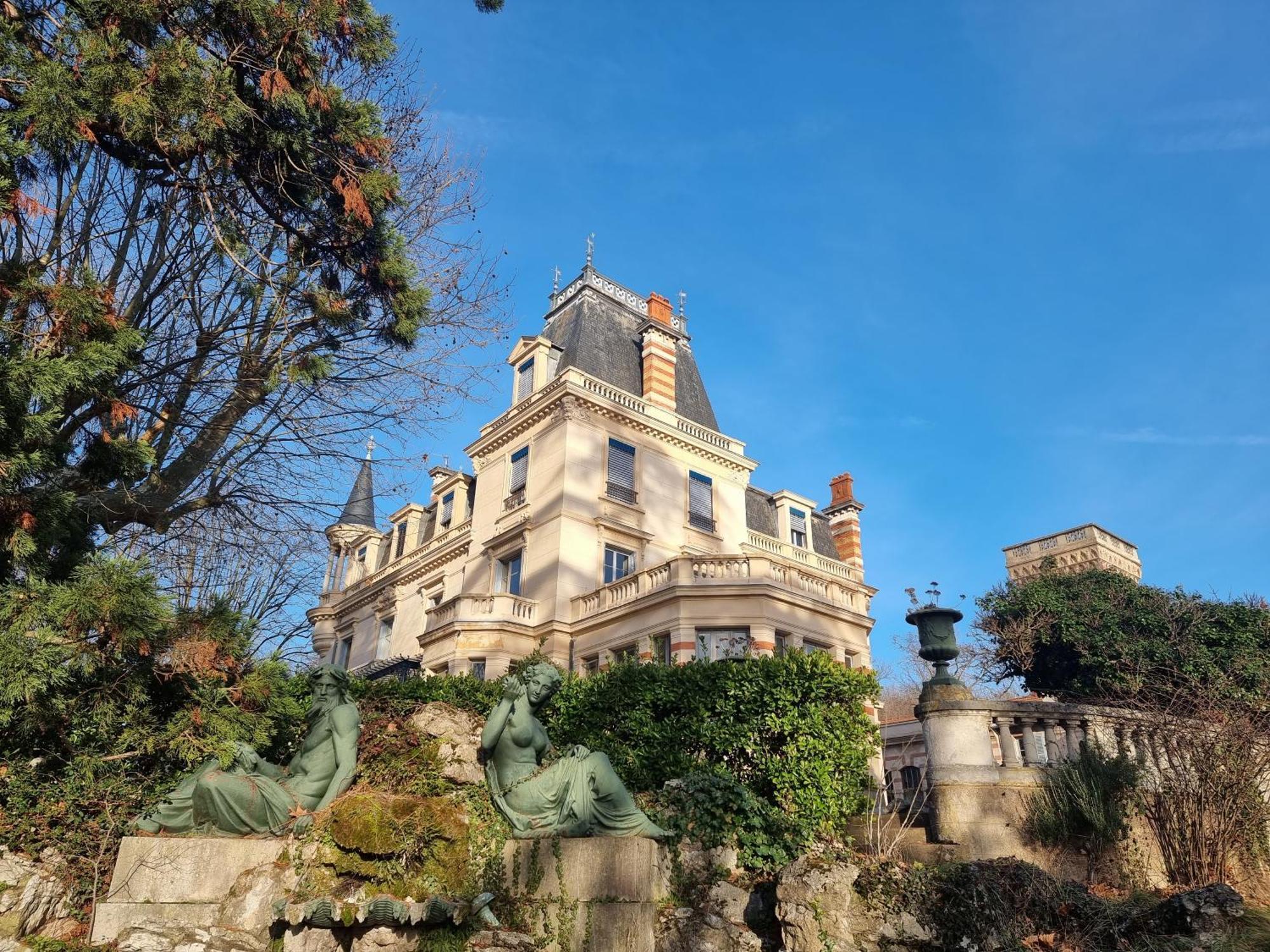 Hotel-Musee Villa Bagatelle Irigny Extérieur photo